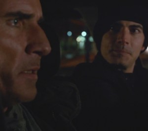 legends-of-tomorrow-legendary-heatwave-ray