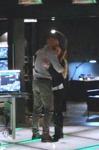 legends-of-tomorrow-legendary-sara